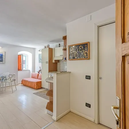 Astra 1 Harbour View - Happy Apartman