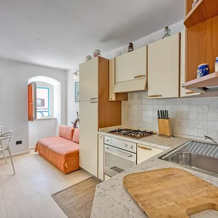 Astra 1 Harbour View - Happy Apartman