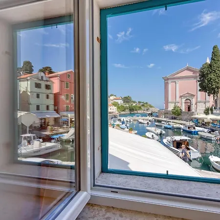 Apartman Astra 1 Harbour View - Happy