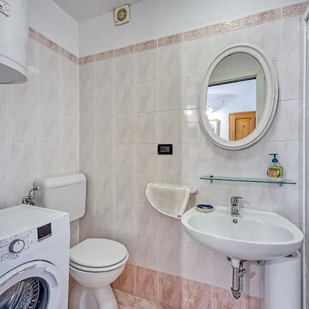 Astra 1 Harbour View - Happy Apartman Veli Losinj